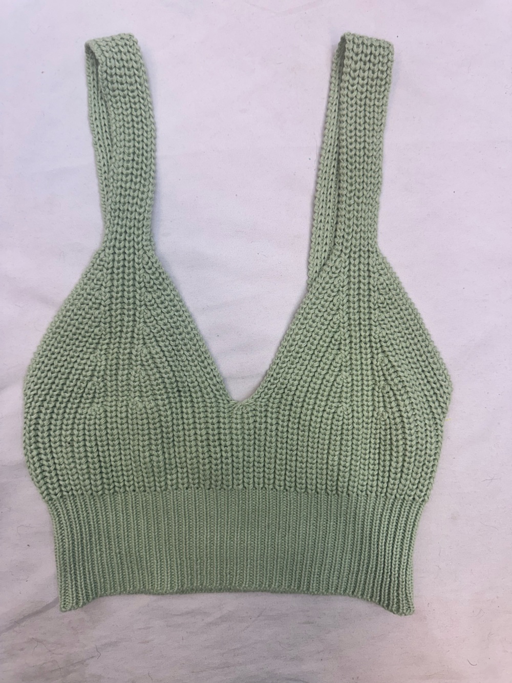 AKIRA Sage Green Cropped Knit V-Neck Sweater Tank S/M